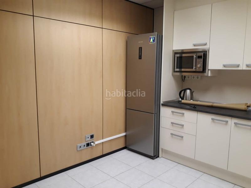 Foto 15935e0e-d8dd-4d5e-86c9-bf8c06ac57d6. Alquiler oficina  de 240m2 en Zona Industrial Ripollet