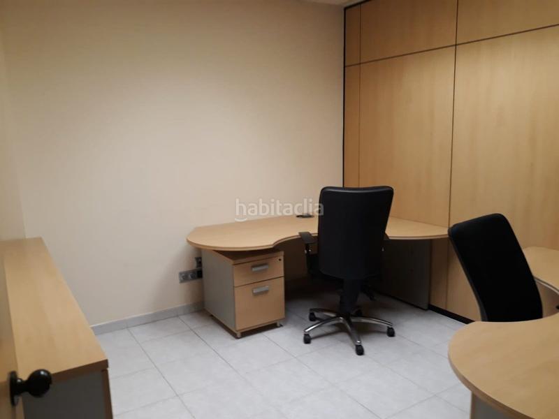 Foto aef91abf-0428-4300-8ef9-4958157451b8. Lloguer oficina amb aparcament a Zona Industrial Ripollet