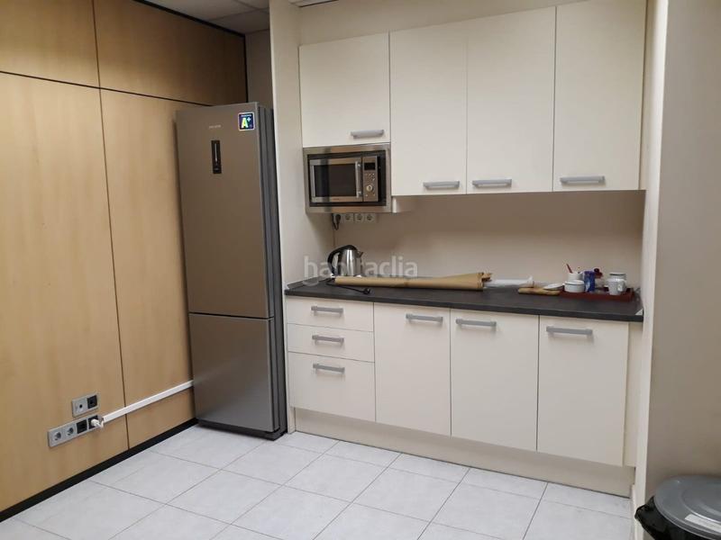 Foto 6a3ebc78-d470-4f09-bf38-d481a192043c. Rent office space with parking in Zona Industrial Ripollet