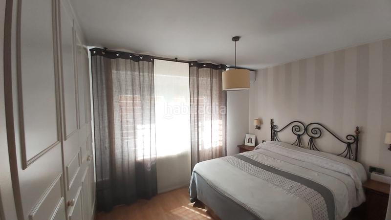 Foto 25075e46-86f1-44c0-b08d-0190f7640ec2. Casa a schiera con camino riscaldamento parcheggio piscina in Cerdanyola del Vallès