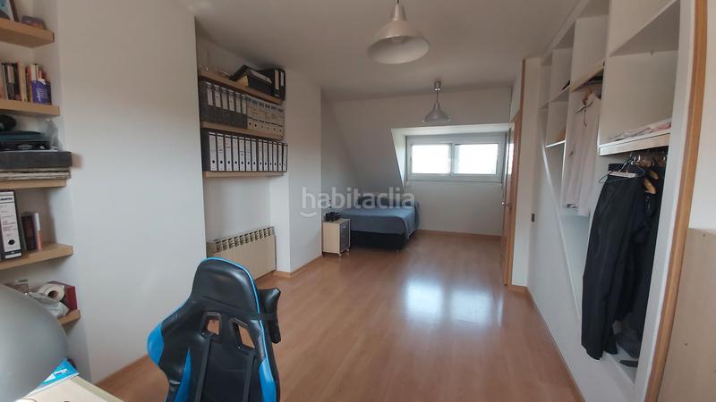 Foto 30ce51b6-8bff-44bc-8cf8-e48c7e4bb894. Casa a schiera con camino riscaldamento parcheggio piscina in Cerdanyola del Vallès