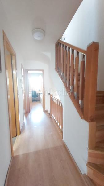 Foto c9d1ba7b-edf7-4d7d-990f-ae1ae724cd60. Casa a schiera con camino riscaldamento parcheggio piscina in Cerdanyola del Vallès