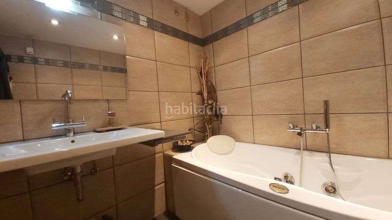 Foto fc93ff34-9db1-4aa2-8fe0-cfc2d0e0c9f4. Casa a schiera con camino riscaldamento parcheggio piscina in Cerdanyola del Vallès