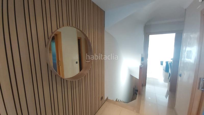 Foto 51fa0bd6-b74a-48af-8583-f82c9bffb61f. Casa adossada amb xemeneia calefacció aparcament piscina a Cerdanyola del Vallès