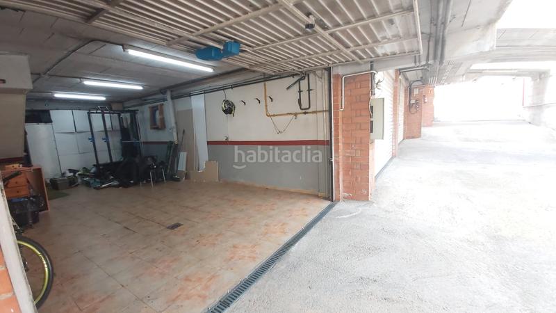 Foto e6fa05fd-5843-47b0-a9a2-6bf2483d9e01. Maison jumelée avec cheminée chauffage parking piscine dans Cerdanyola del Vallès