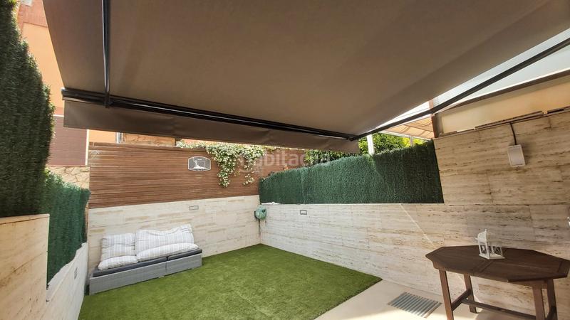 Foto f87729f3-701a-496d-993d-0dcdbc4a91d0. Maison jumelée avec cheminée chauffage parking piscine dans Cerdanyola del Vallès