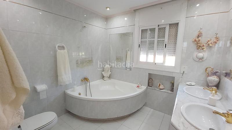 Foto 0ee06523-65c5-42b8-9a1f-183d9df6e33f. Casa  céntrica en Sant Ramón Cerdanyola del Vallès