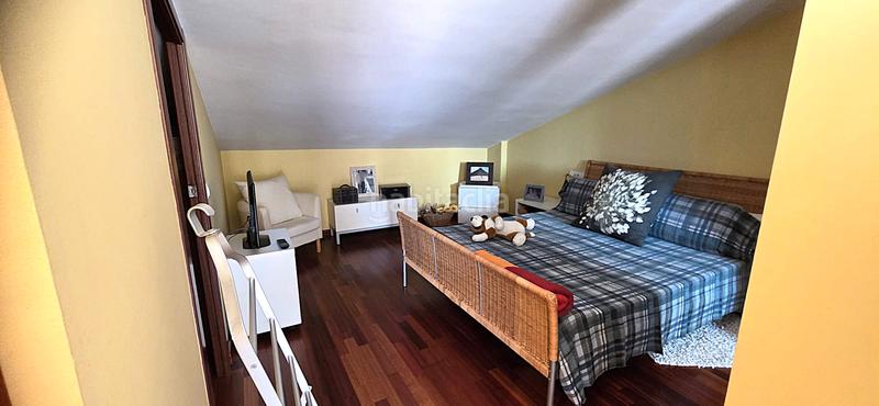 Foto 5d19234b-5b4c-4a34-aec1-23d3b6a4bc75. Dúplex amb calefacció aparcament a Sant Ramón Cerdanyola del Vallès