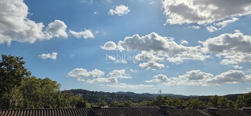 Foto 76a977bb-8992-4cfa-ada6-34c498ec8421. Dúplex amb calefacció aparcament a Sant Ramón Cerdanyola del Vallès
