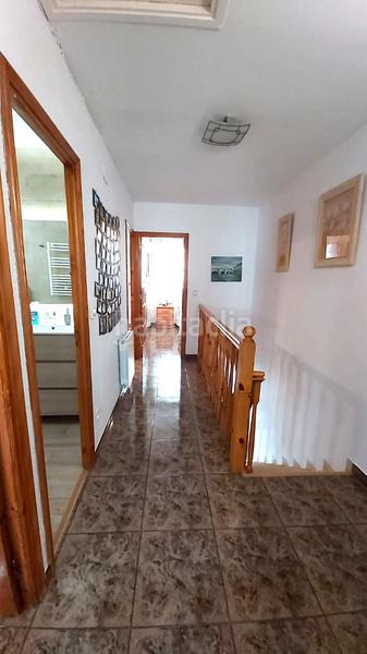 Foto 88ab6eca-d198-41a9-9a15-b199f99b6013. Casa adosada en Serraparera Cerdanyola del Vallès