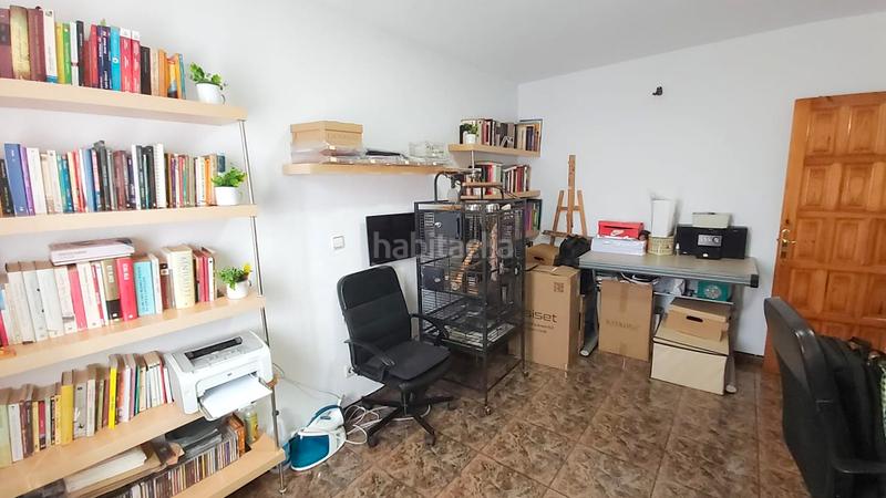 Foto 5a5415e7-3d76-4bf8-a4ea-ec1dcaaea610. Casa adossada amb calefacció aparcament a Serraparera Cerdanyola del Vallès