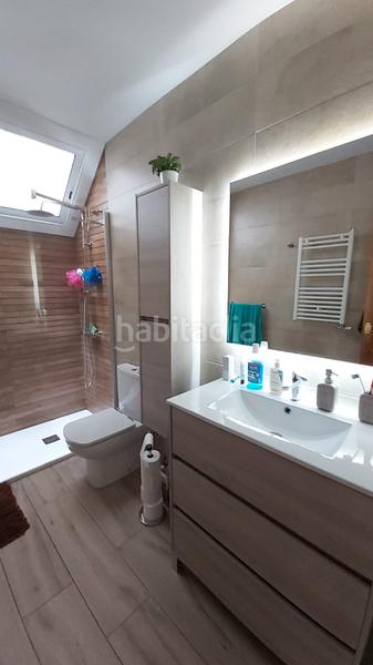 Foto f709e1b1-6a23-4bb1-81d1-0590aab3be95. Casa adossada amb calefacció aparcament a Serraparera Cerdanyola del Vallès