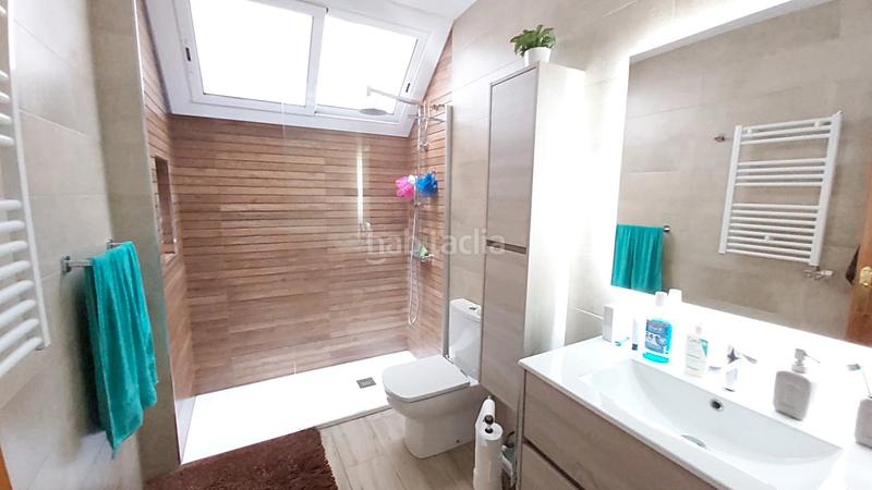 Foto 1a9a330c-1c4f-49b8-b84b-5418732d59c9. Semi detached house with heating parking in Serraparera Cerdanyola del Vallès