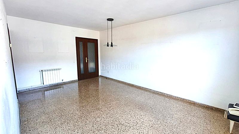 Foto 01141d6b-7e69-488b-b06c-2d36fc946d05. Àtic amb calefacció aparcament a Martinica - Ateneu Cerdanyola del Vallès