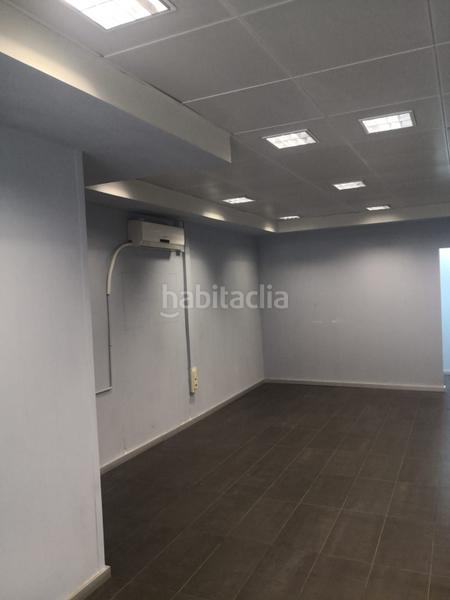 Foto 51db1ae9-692b-452e-9107-8d0fd8d0a62a. Alquiler local comercial en Sant Ramón Cerdanyola del Vallès