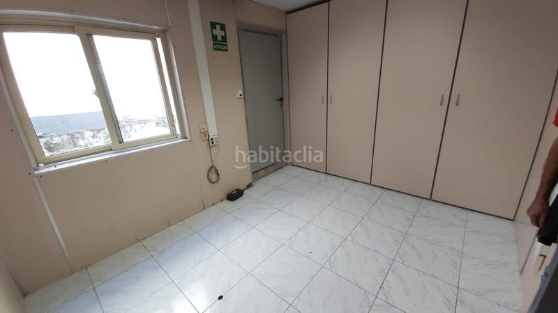 Foto 7eea9632-1854-480a-87ea-73805843326b. Alquiler local comercial en Sant Ramón Cerdanyola del Vallès