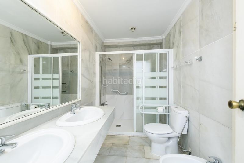 Foto 4e24a2f7-6154-45a1-8670-3e119cc89287. Appartement avec parking dans Limonar Málaga
