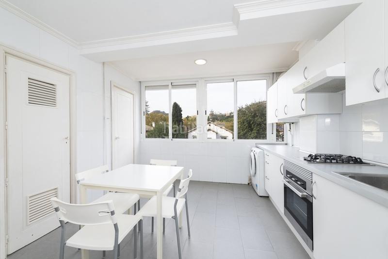 Foto c19b02bf-cbeb-42f9-860e-e813cdb5bdb5. Appartement avec parking dans Limonar Málaga