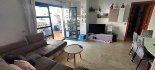 Appartement à Puerto Deportivo. Presentamos magnífico piso de 104 metros 88 m de vivienda, 7 m d