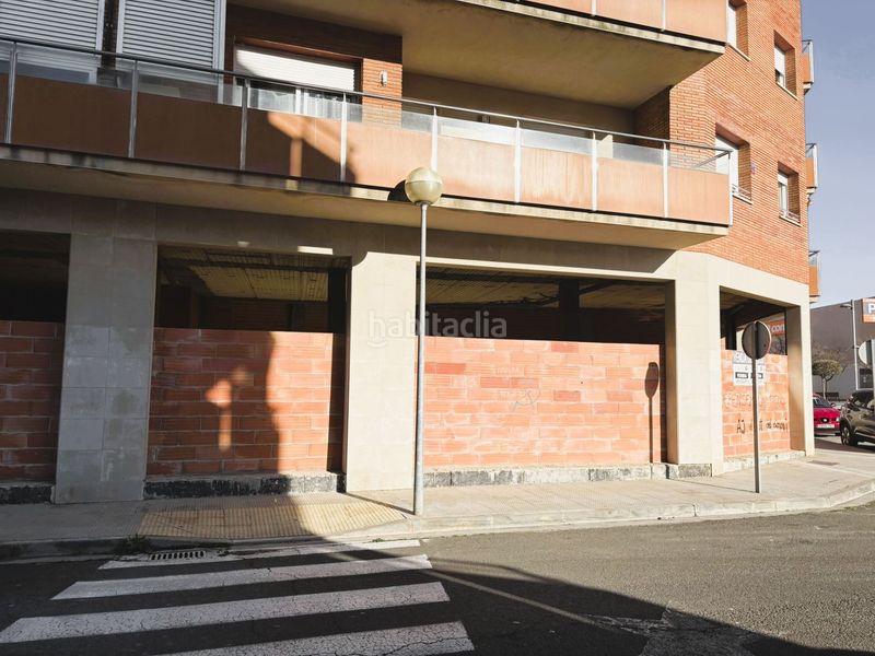 Foto 7c81da4d-3a7e-47e5-abad-d6875aff1e85. Local comercial a Bellpuig