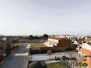 Semi detached house  Riu corb. Casa con garaje, terraza y vistas tranquilas a 15 min de lleida