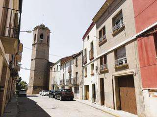 Maison jumelée à Bellpuig. Casa con encanto en el centro de bellpuig  gran oportunidad