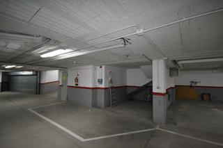 Miete Autoparkplatz in Bellpuig. Plaça de garatge per llogar