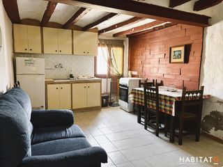 Casa adossada a Arbeca. Casa en venda amb molt potencial al centre darbeca