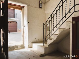 Reihenhaus in Arbeca. Casa en venda amb molt potencial al centre darbeca
