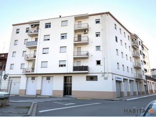 Appartamento  Vall. Amplíssim pis de 4 habitacions en venda a bellpuig  gran oportun