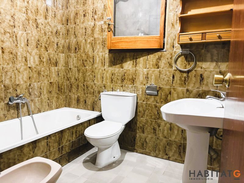 Foto 05c036af-3cbd-4700-8ea9-7786c99a9adf. Edifici a Bellpuig