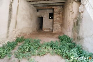 Casa adossada a Belianes. Casa de poble amb jardí, terrassa i garatge al centre de beliane