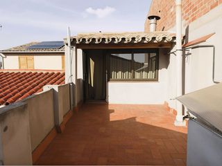 Casa  Del mig. Casa en venda a belianes amb terrassa i múltiples estances