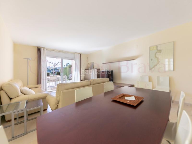 Foto 57e1e28f-3fd0-435a-8c06-12bd96701d01. Location appartement avec parking dans Port d´Aro Platja d´Aro