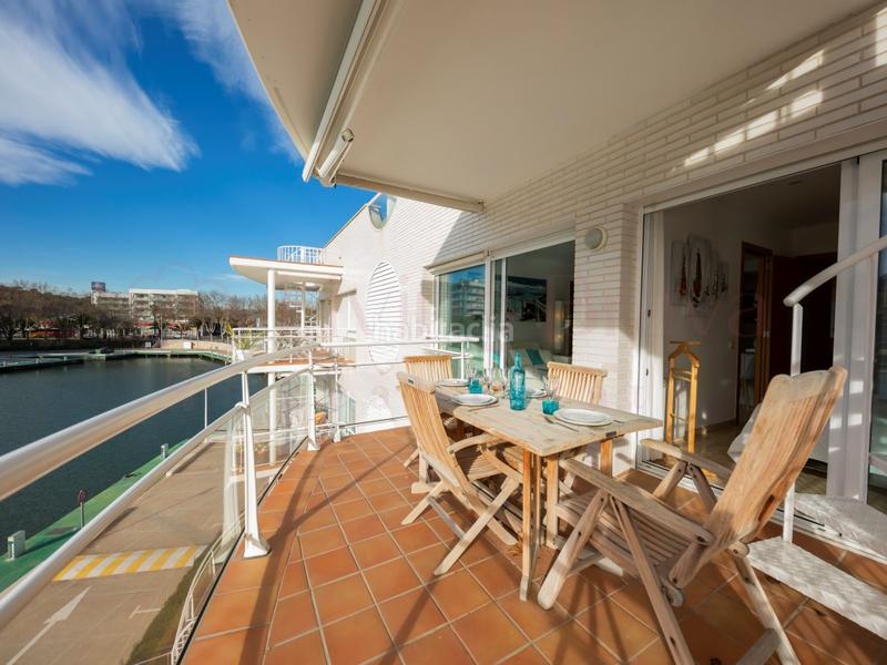 Foto 53609a5b-e8d3-477f-8409-f373692600bc. Location appartement avec parking dans Port d´Aro Platja d´Aro