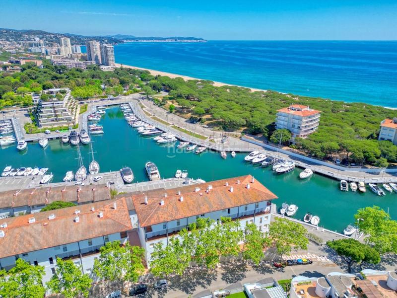 Foto ba570276-5dfd-48df-8eae-543fea944171. Apartamento vistas y ubicación únicas en Port d´Aro Platja d´Aro