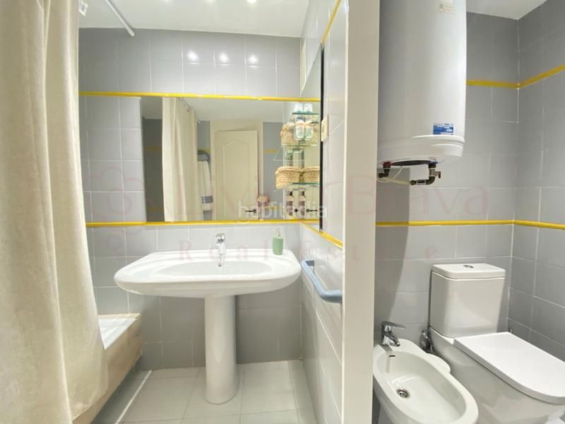 Foto 11d2c4ad-0dcc-4a18-ba3c-505dd09dcca5. Rent apartment with parking in Los Pinos-Politur Platja d´Aro
