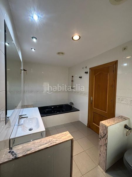 Foto a8da66a6-8038-4b97-a929-a9a42a4b0c9e. Pis amb aparcament a Ejido Sur Ejido (El)