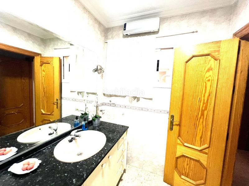 Foto c63c0980-d48e-4952-887c-235f56ea3df5. Masia amb aparcament a Santa María del Águila Ejido (El)