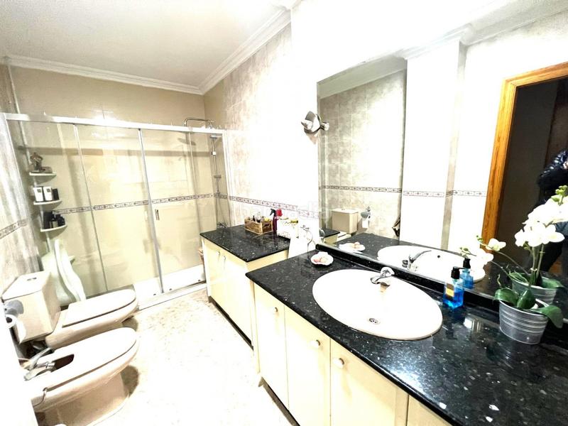 Foto ce76b159-5fc7-4b96-a161-443177466075. Masia amb aparcament a Santa María del Águila Ejido (El)