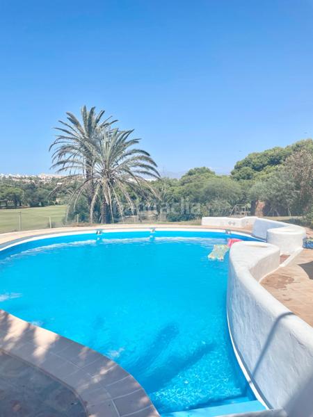 Foto 14324810-f73e-4ecd-90dc-58952ae283d7. Chalet  junto al campo de golf de Almerimar en Ejido (El)