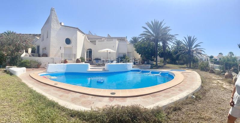 Foto a9bddee8-7dcd-495e-a11e-52159b027fcb. Chalet  junto al campo de golf de Almerimar en Ejido (El)