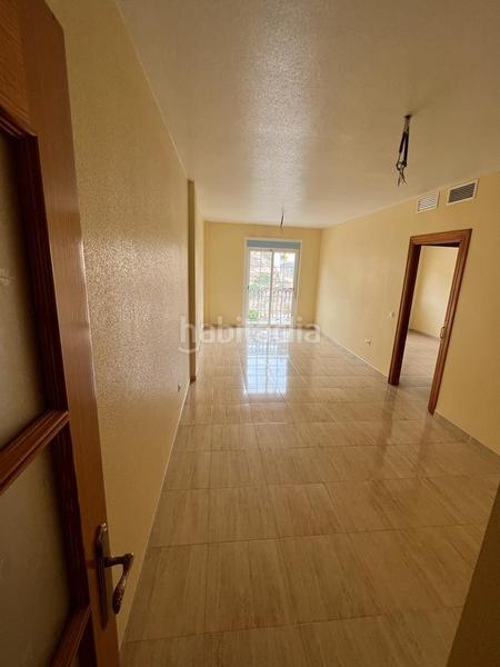 Foto cfb42dd2-af6b-42a2-adb4-9daad605a5d7. Piso  en Balanegra
