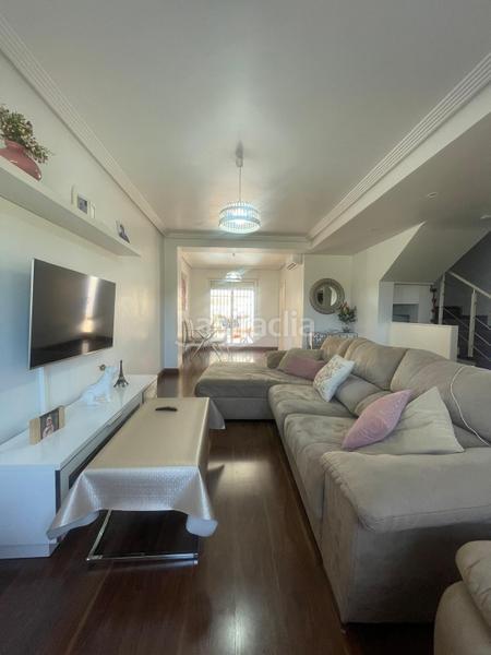 Foto 2ff763ab-6438-4c2c-8f16-4fee02655228. Casa duplex con sotano en Santa María del Águila Ejido (El)