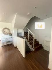 Maison à Santa María del Águila. Duplex con sotano