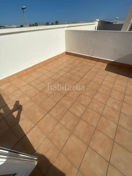 Foto d3bd7701-0024-4ca9-9e99-3f1fa4601d1c. Casa duplex con sotano en Santa María del Águila Ejido (El)