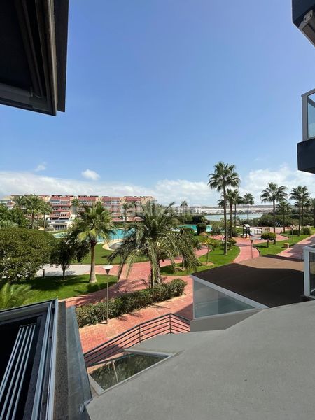 Foto 51a99f7a-7a88-4270-b216-ebc1239835ff. Apartament amb calefacció aparcament piscina a Almerimar Ejido (El)
