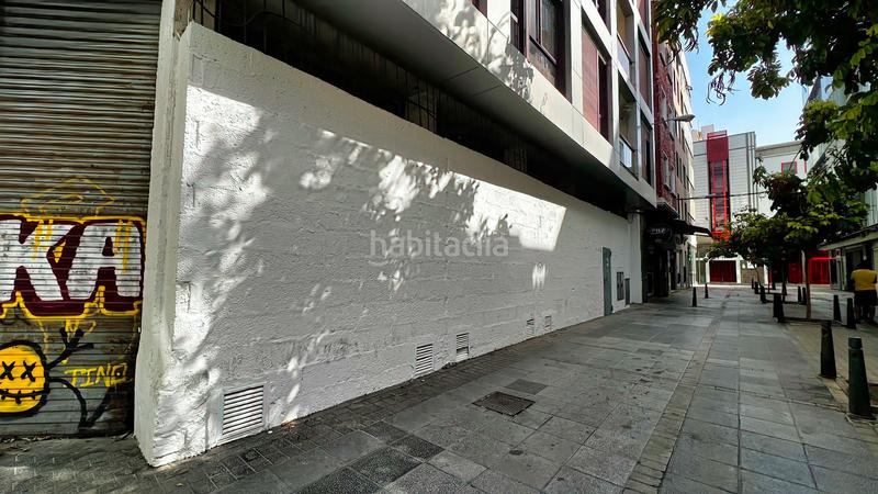 Foto 505a6108-198c-4999-89d2-37de2feaa3bd. Local commercial dans Santa Catalina - Canteras Palmas de Gran Canaria (Las)