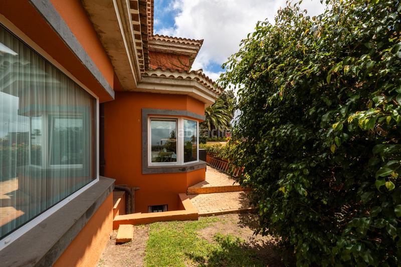 Foto 1ae789de-ca0b-4347-89e7-3af4f64b729f. Chalet en calle el greco 5 en Tafira Palmas de Gran Canaria (Las)