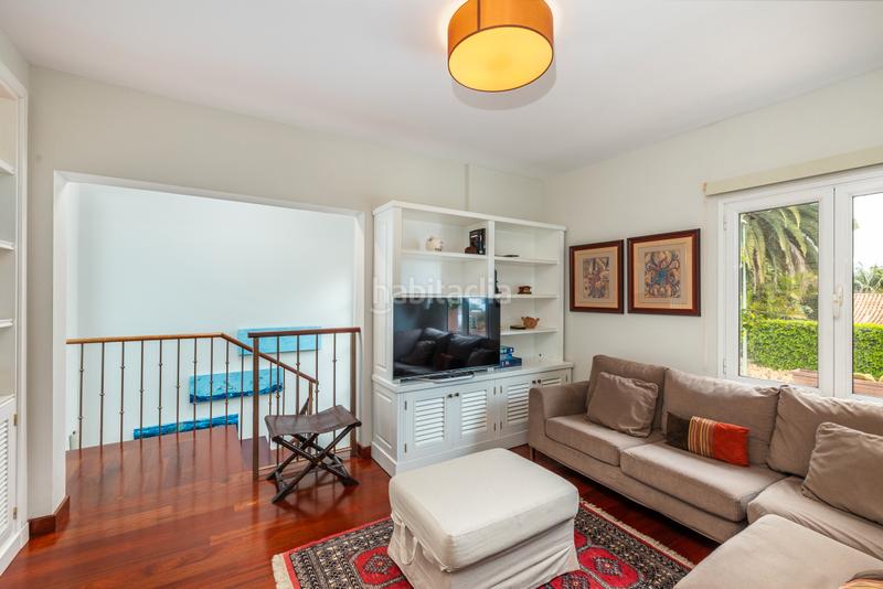 Foto 6ad69b27-a325-4656-a1c4-3d0cd9db5215. Chalet en calle el greco 5 en Tafira Palmas de Gran Canaria (Las)